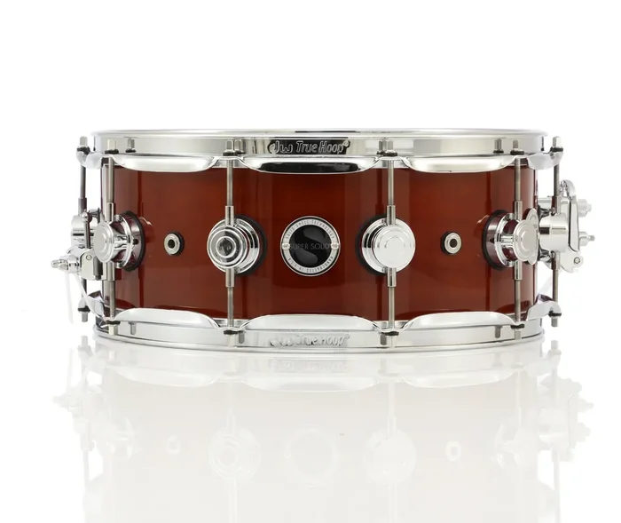 Drum Workshop 14″ x 5.5″ Collector‘s Series Super Solid Snare Drum – Tobacco Lacquer With Chrome Hardware