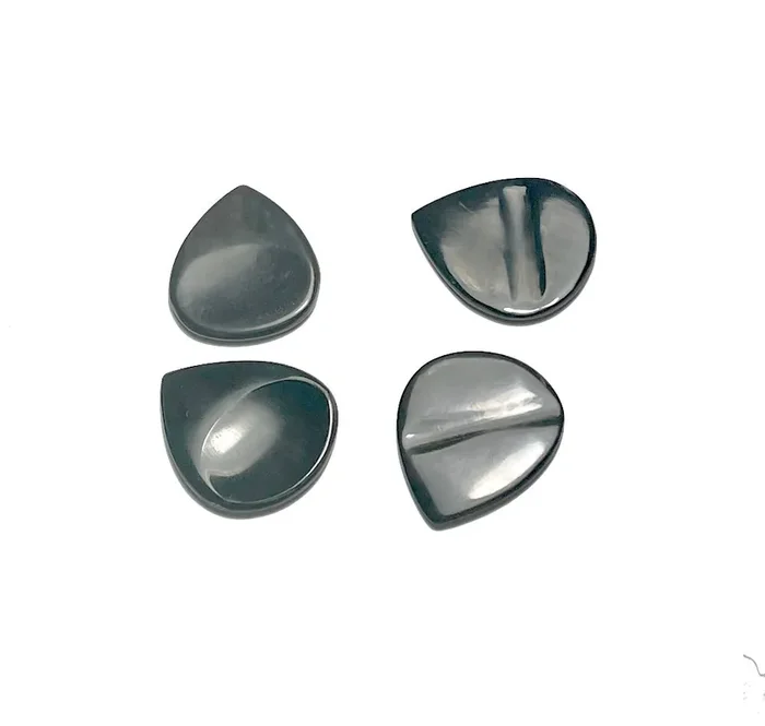 Lark Black Horn Guitar Pick