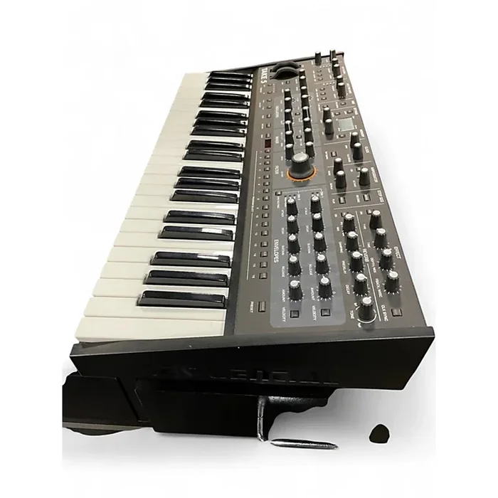 Used Sequential Take 5 Synthesizer