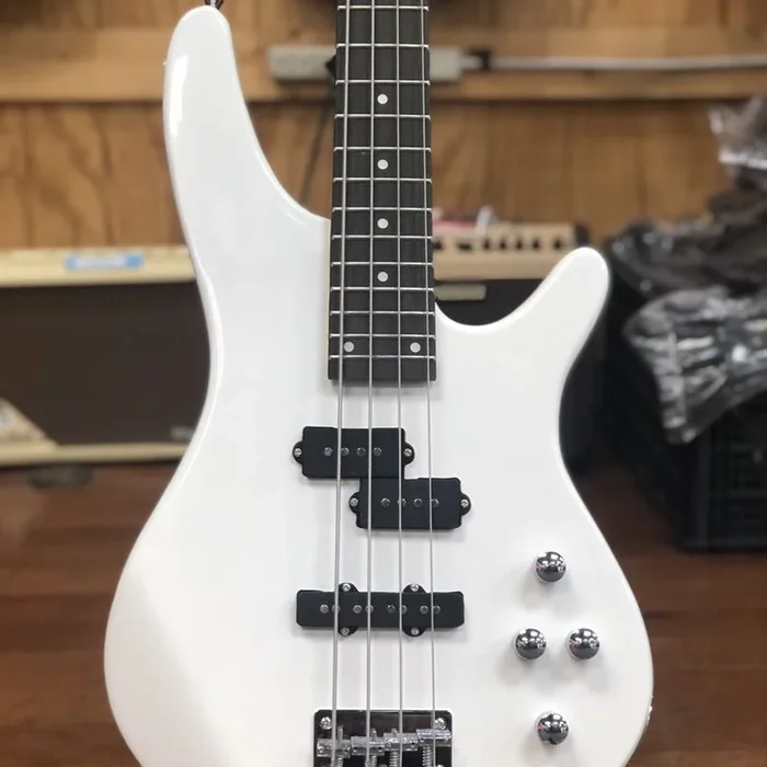 Vapor VB-WHT Full Size Bass Guitar, White